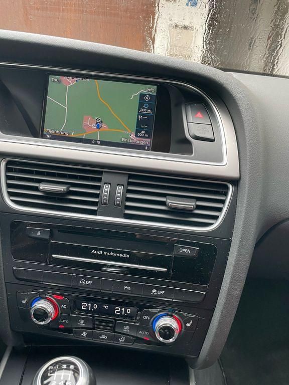 Gebraucht Audi A4 120 PS (88 kW) 2013 Schwarz Kombi