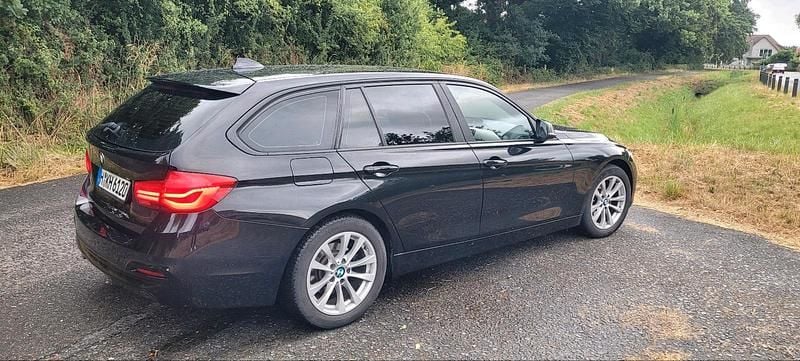 Schwarz Gebraucht 2016 BMW 325 Kombi | 10.800 € (Superpreis) - Bild 1/4