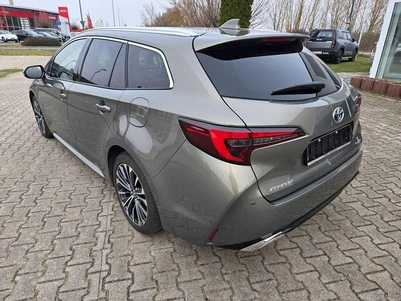 Gebraucht Toyota Corolla Style 140 PS (102 kW) 2025 Braun Limousine