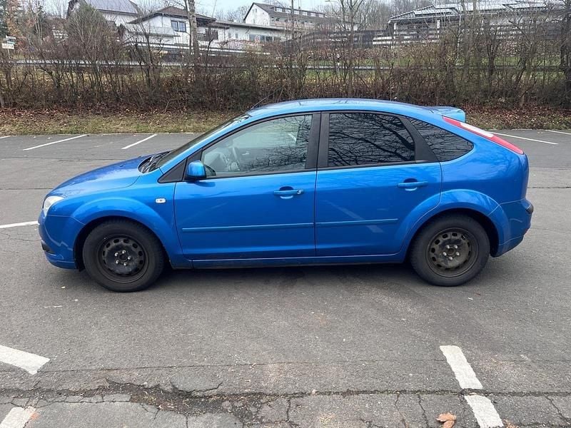 Gebraucht Ford Focus Ambiente 101 PS (74 kW) 2007 Blau Kombi