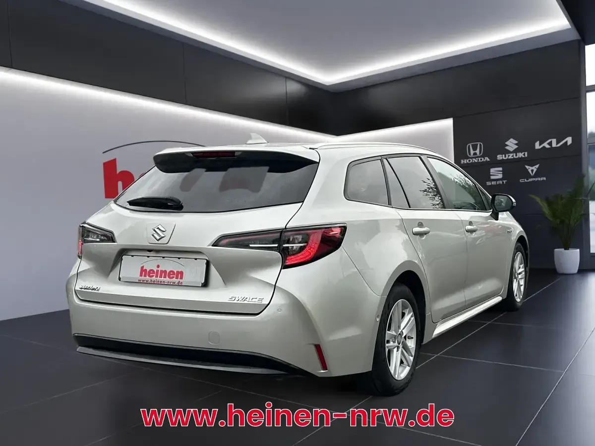 Gebraucht Suzuki Swace Comfort+ 122 PS (89 kW) 2022 Silber Kombi