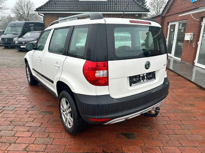 Gebraucht Skoda Yeti Easy 105 PS (77 kW) 2014 Weiß SUV