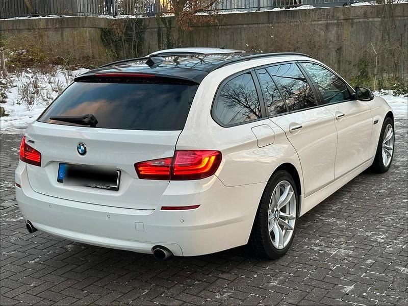 Gebraucht BMW 535 313 PS (230 kW) 2015 Weiß Kombi