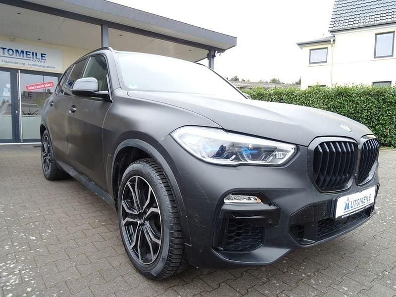 Second-hand BMW X5 Performance 400 CP (294 kW) 2019 Negru SUV