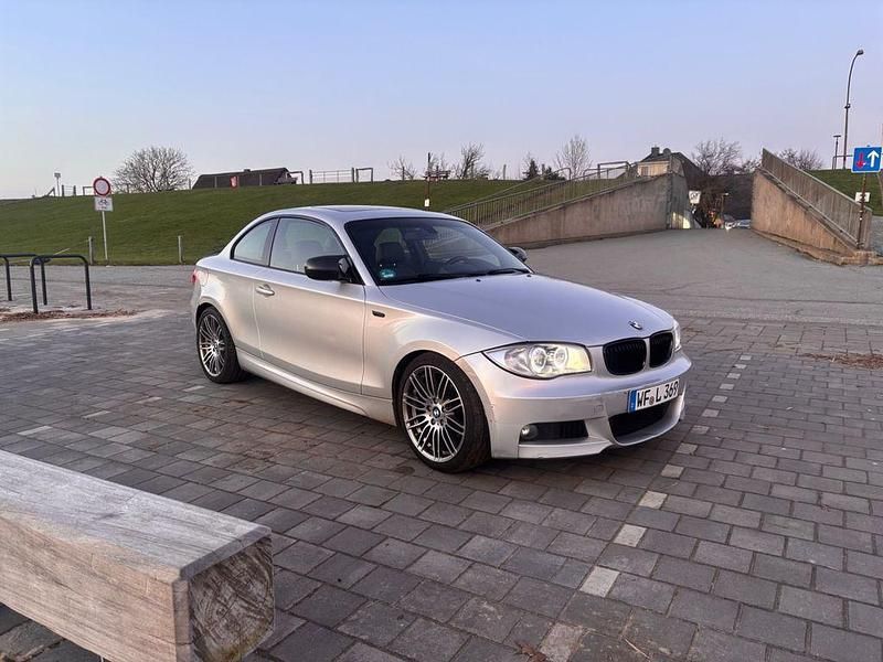 Gebraucht BMW 120 M Performance 241 PS (177 kW) 2011 Silber Kleinwagen