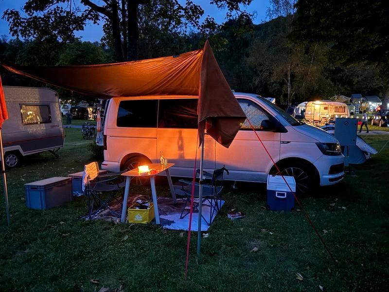 Weiß Gebraucht 2017 VW T6 Van | 26.500 € - Bild 1/4