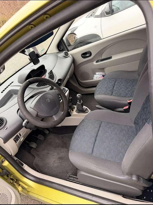 Gebraucht Renault Twingo Authentique 58 PS (42 kW) 2010 Kleinwagen