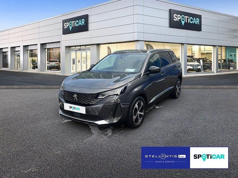 Grau Gebraucht 2023 Peugeot 5008 Allure Van / Kleinbus | 33.890 € (Fairer Preis) - Bild 1/4