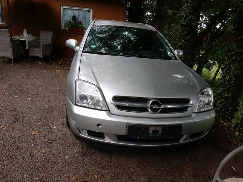 Silber Gebraucht 2005 Opel Vectra Kombi | 650 € (Superpreis) - Bild 1/4