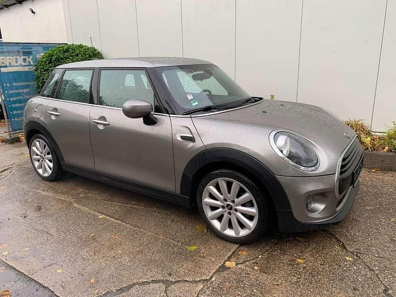 Melting silver metallic Gebraucht 2019 Mini ONE Kleinwagen | 14.395 € (Fairer Preis) - Bild 1/4