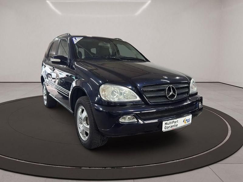 Blau Gebraucht 2002 Mercedes ML270 SUV | 7.990 € (Teuer) - Bild 1/4