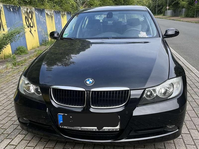 Schwarz Gebraucht 2008 BMW 318 Advantage Limousine | 11.500 € - Bild 1/4