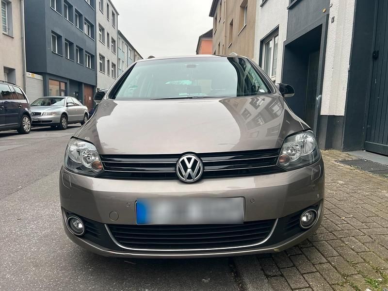 Gebraucht VW Golf VII Style 105 PS (77 kW) 2012 Beige Kleinwagen