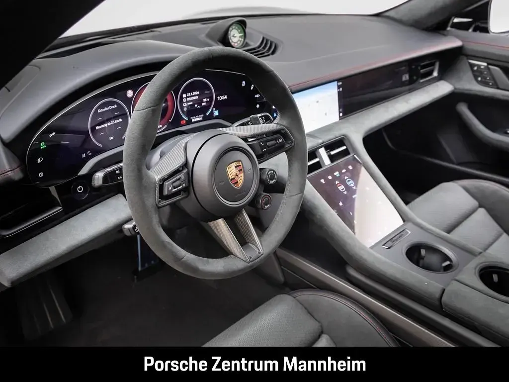 Gebraucht Porsche Taycan GTS 514 kW (700 PS) 2026 Tiefschwarzmetallic Limousine