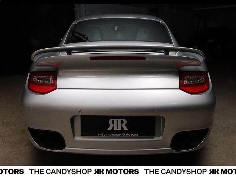 Gebraucht Porsche 911 Turbo 500 PS (367 kW) 2010 Silber Coupé