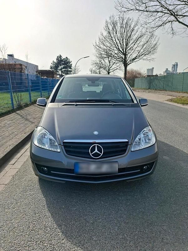 Gebraucht Mercedes A160 95 PS (69 kW) 2009 Grau Limousine