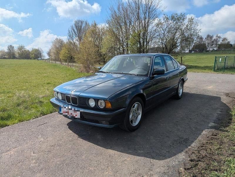 Second-hand BMW 520 150 CP (110 kW) 1995 Albastru Berlinǎ