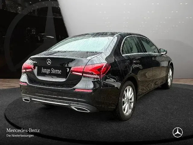 Gebraucht Mercedes A250 218 PS (160 kW) 2022