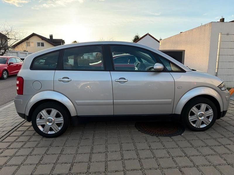 Second-hand Audi A2 75 CP (55 kW) 2003 Argintiu Hatchback
