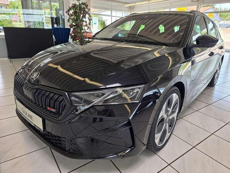 Neu Skoda Octavia RS 265 PS (194 kW) 2025 Schwarz Kombi