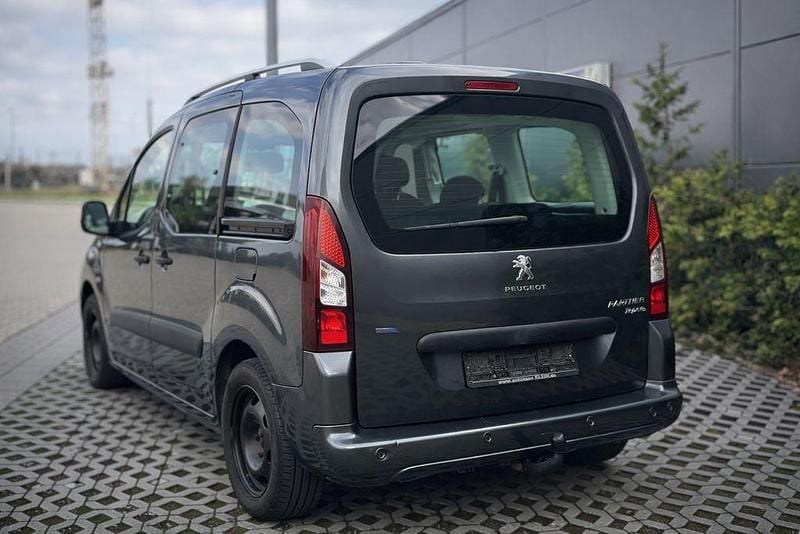 Gebraucht Peugeot Partner Tepee Active 120 PS (88 kW) 2016 Van / Kleinbus