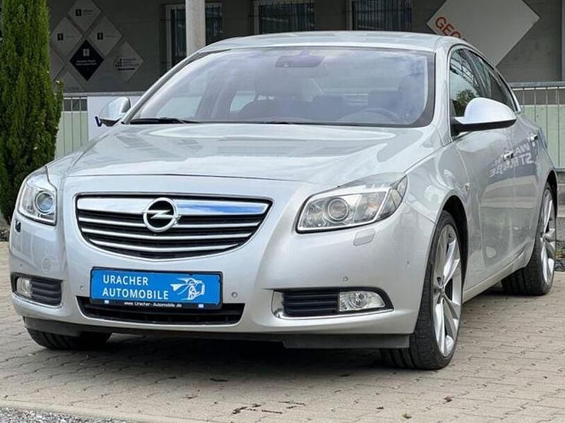 Silber Gebraucht 2013 Opel Insignia Limousine | 11.790 € - Bild 1/4