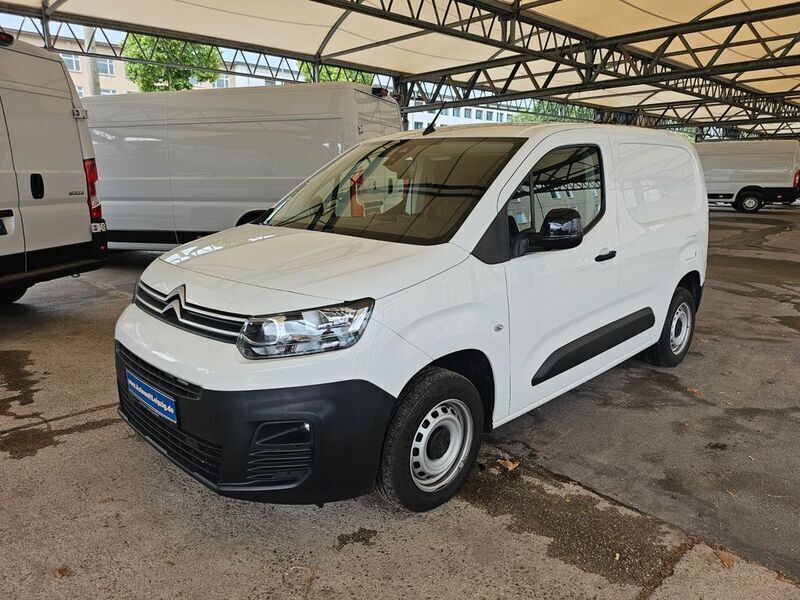 Weiß Gebraucht 2022 Citroën Berlingo Van / Kleinbus | 17.899 € (Guter Preis) - Bild 1/4