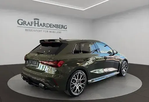 Neu Audi RS3 Comfort 400 PS (294 kW) 2026 Schwarz Limousine