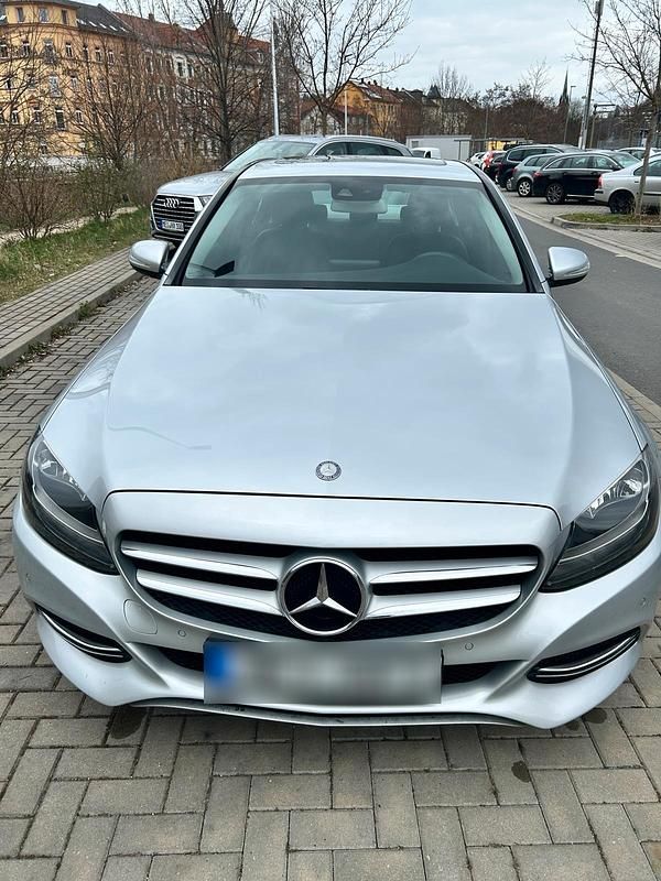 Gebraucht Mercedes C180 156 PS (114 kW) 2014 Silber Limousine