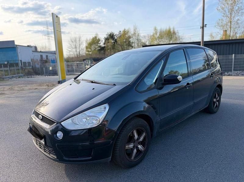 Gebraucht Ford S-MAX Trend 140 PS (102 kW) 2009 Schwarz Van / Kleinbus
