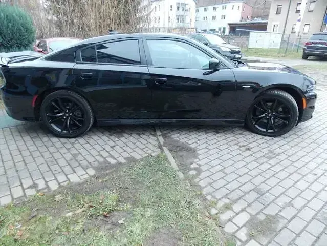 Używany Dodge Charger 375 KM (275 kW) 2020 Czarny Sedan/Limuzyna