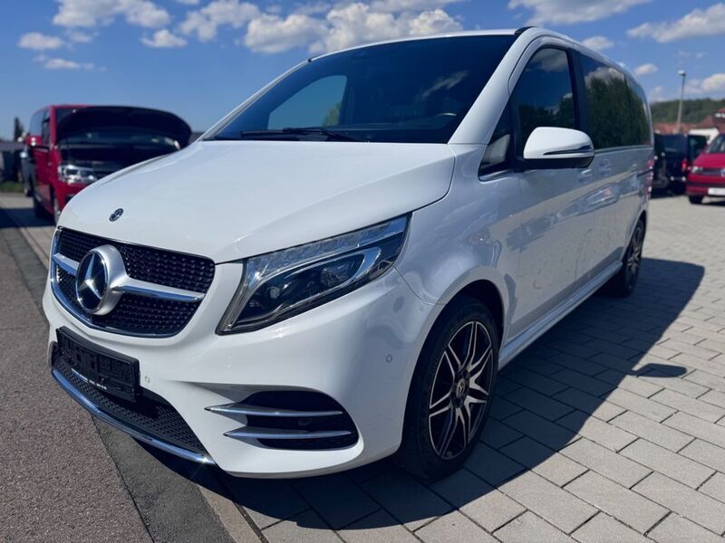 Weiß Gebraucht 2021 Mercedes V250 Avantgarde Edition Van / Kleinbus | 43.960 € (Superpreis) - Bild 1/4