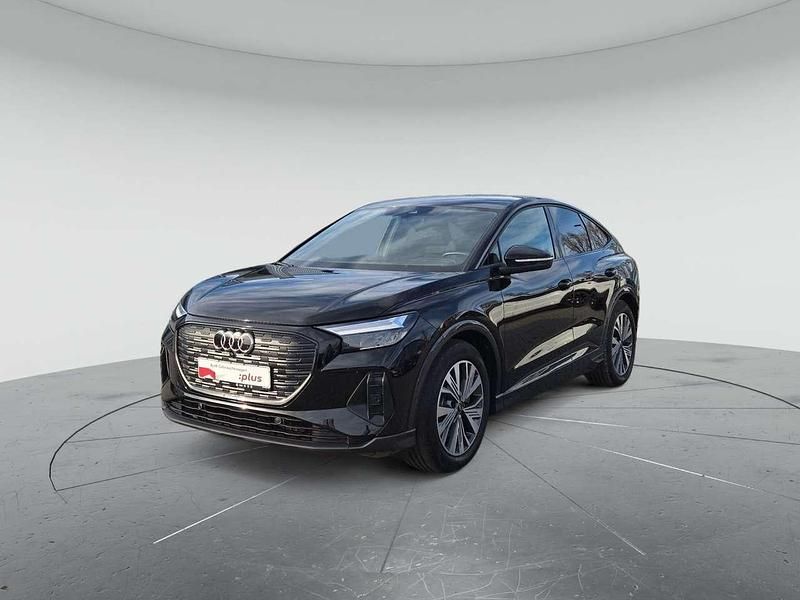 Gebraucht Audi Q4 e-tron 150 kW (204 PS) 2022 Mythosschwarz metallic SUV