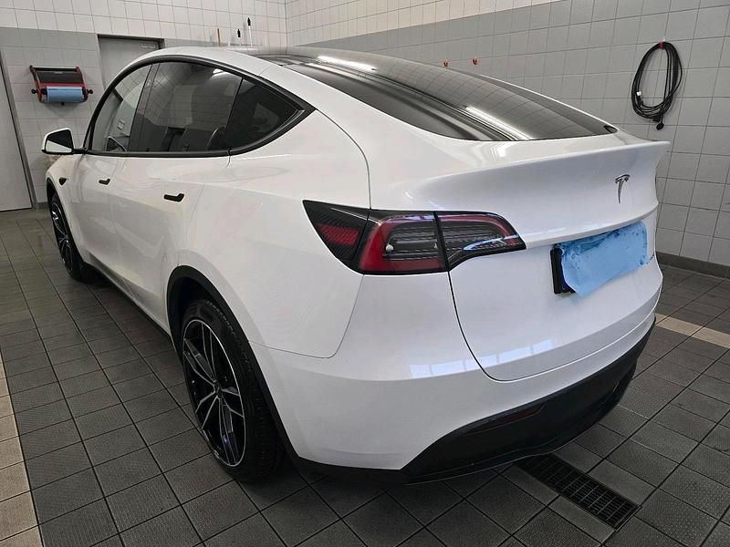 Gebraucht Tesla Model Y 378 kW (514 PS) 2023 Weiß SUV