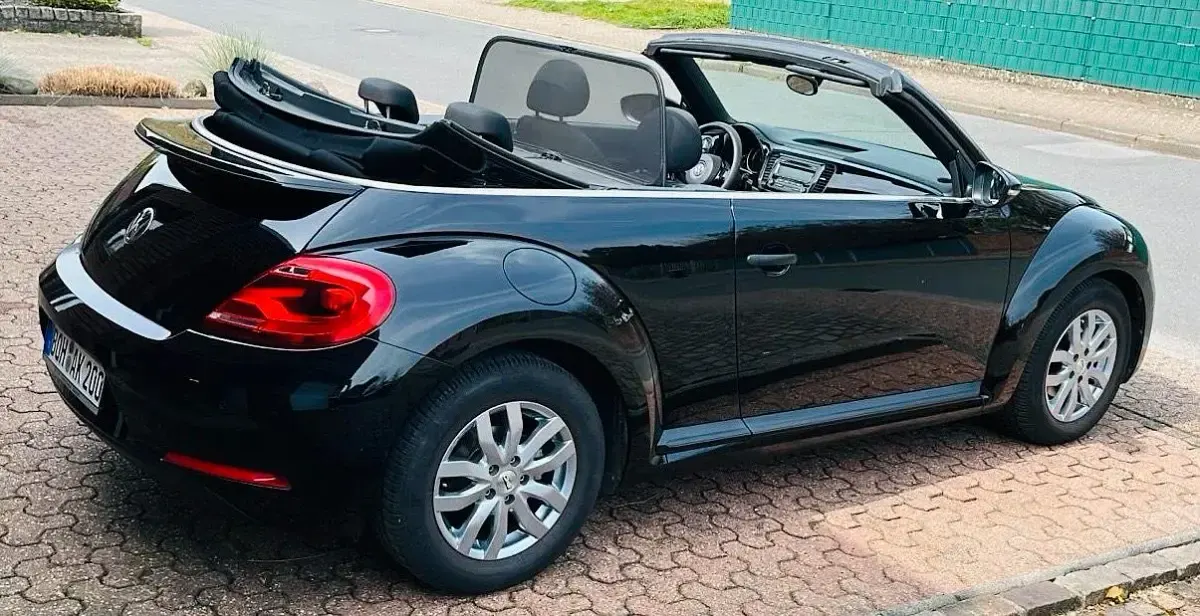 Gebraucht VW Beetle 110 PS (80 kW) 2015 Schwarz Kleinwagen