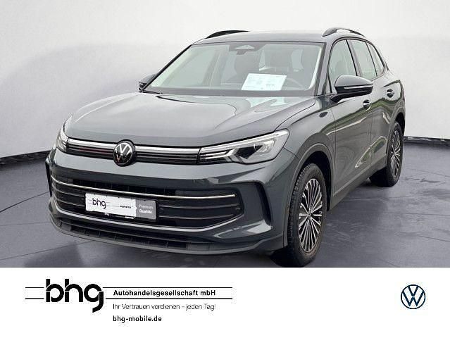 Grau Gebraucht 2025 VW Tiguan Life SUV | 34.260 € (Fairer Preis) - Bild 1/4