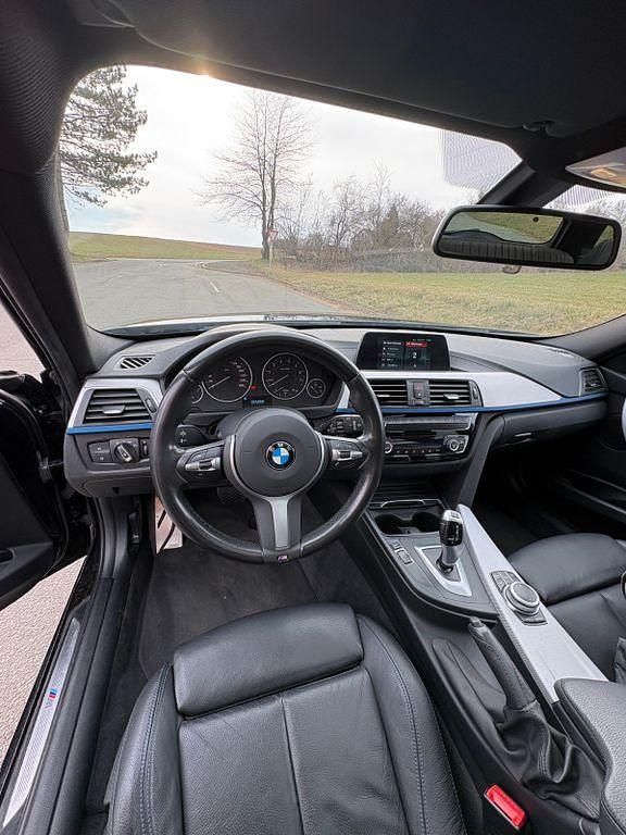 Gebraucht BMW 330 M Sport 252 PS (185 kW) 2019 Schwarz Kombi