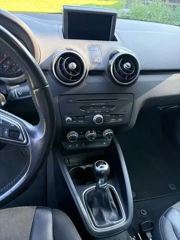 Gebraucht Audi A1 Ambition 105 PS (77 kW) 2011 Schwarz Kleinwagen