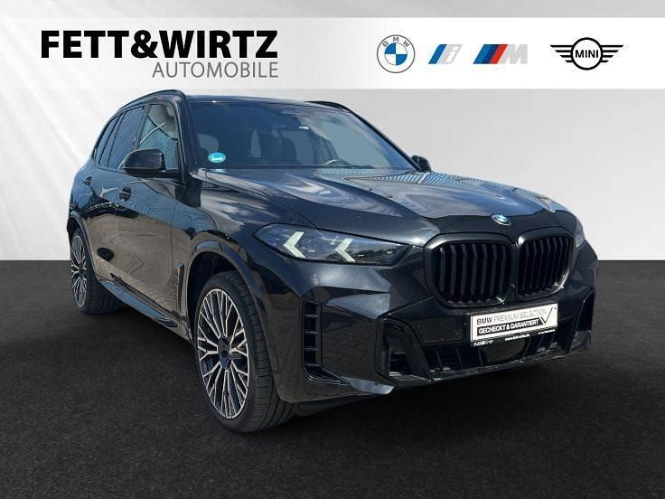 Saphirschwarz metallic Gebraucht 2024 BMW X5 M Sport SUV | 77.495 € (Fairer Preis) - Bild 1/3