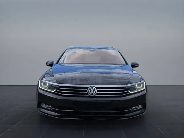 Gebraucht VW Passat Highline 190 PS (139 kW) 2015 Braunmet. (metallic) Kombi