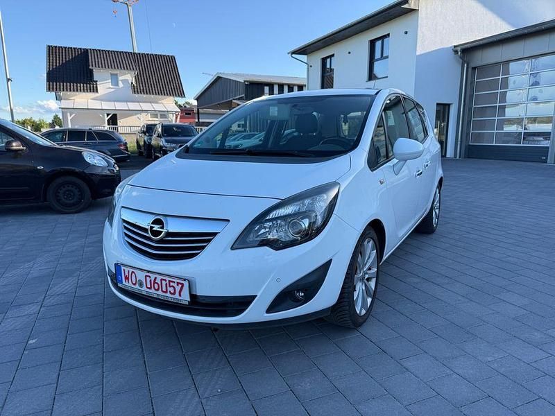 Weiß Gebraucht 2011 Opel Meriva Innovation Van / Kleinbus | 2.450 € (Superpreis) - Bild 1/4