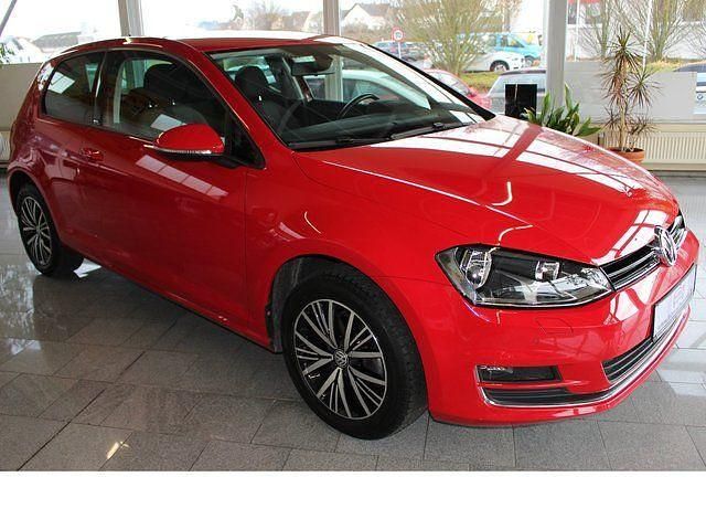 Second-hand VW Golf VII Allstar 110 CP (80 kW) 2016 Roșu Berlinǎ