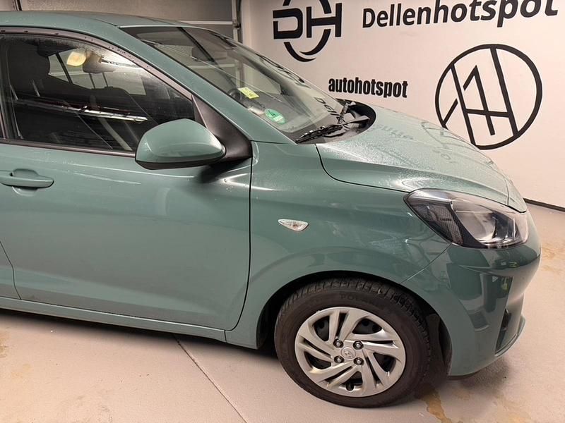 Grün Gebraucht 2022 Hyundai i10 Select Kleinwagen | 11.900 € (Fairer Preis) - Bild 1/4