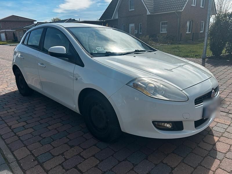 Gebraucht Fiat Bravo 120 PS (88 kW) 2009 Weiß Kleinwagen