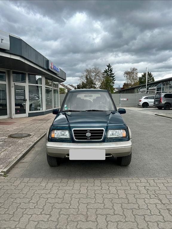 Gebraucht Suzuki Vitara 136 PS (100 kW) 1996 Grün SUV
