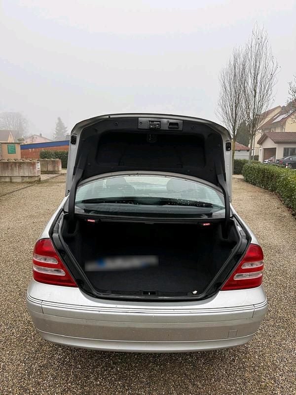 Gebraucht Mercedes C240 170 PS (125 kW) 2001 Silber Limousine