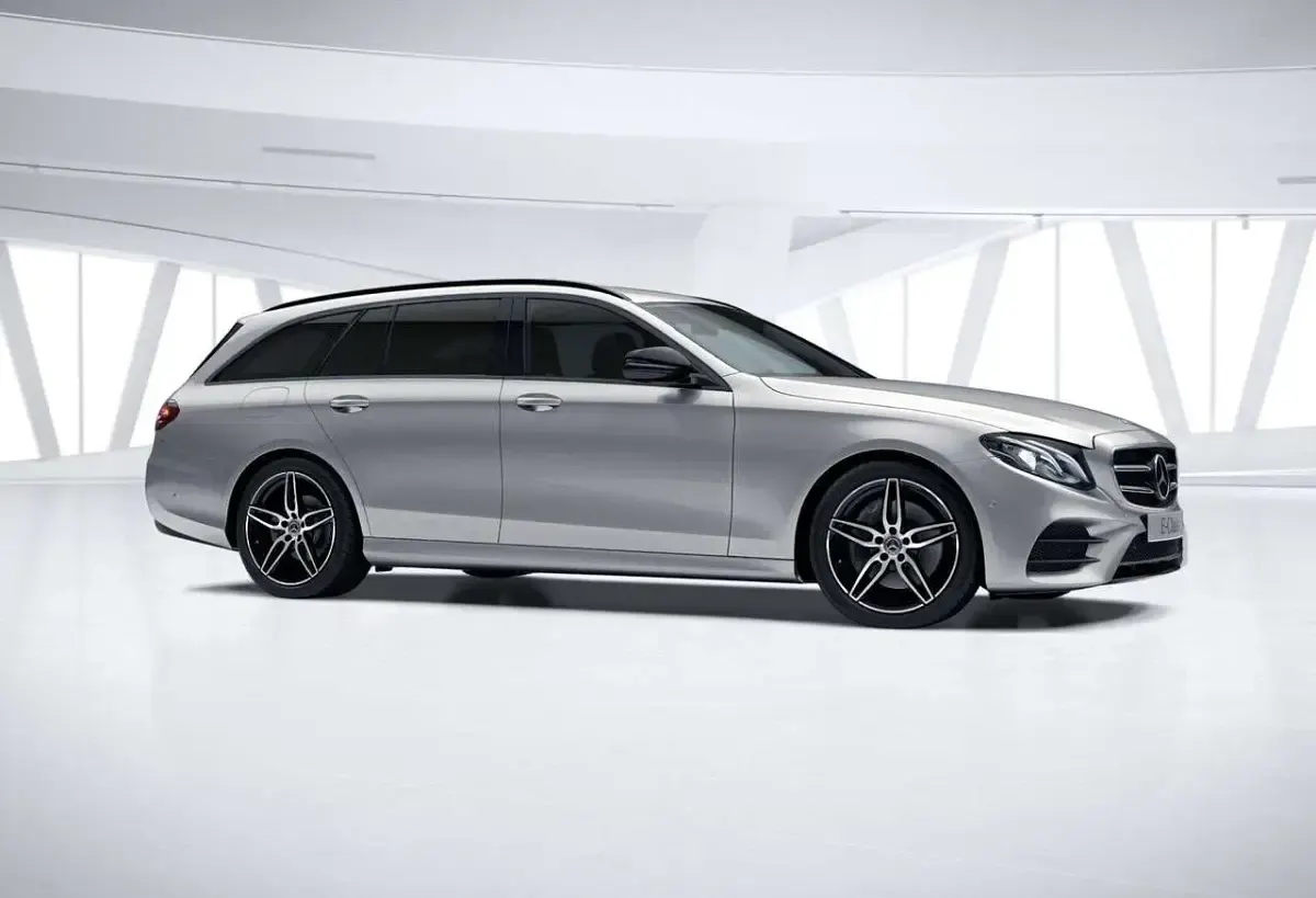 Second-hand Mercedes E200 AMG 184 CP (135 kW) 2019 Argintiu Berlinǎ