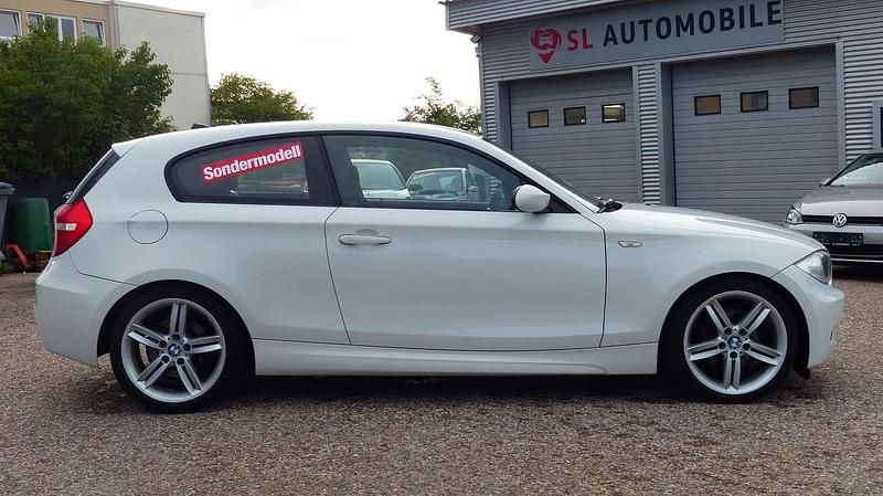 Gebraucht BMW 120 M Sport 177 PS (130 kW) 2009 Weiß Kleinwagen