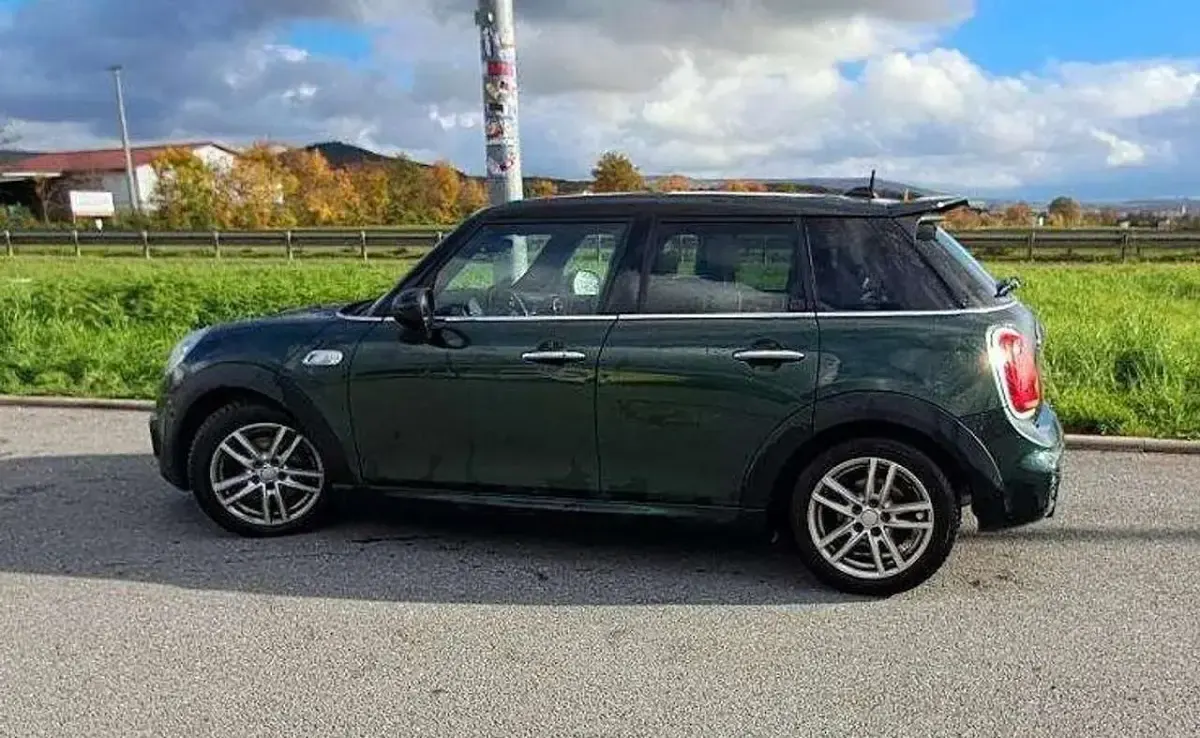Gebraucht Mini Cooper SD 170 PS (125 kW) 2015 Grün Kleinwagen
