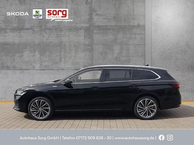 Gebraucht Skoda Superb LAURIN & KLEMENT 150 PS (110 kW) 2024 Kombi